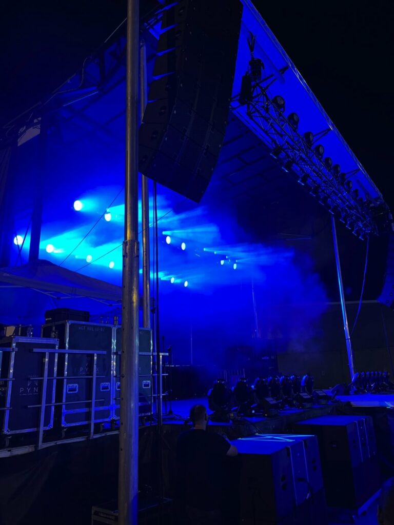 Pynx Pro Concert Production - Sound Stage Lighting